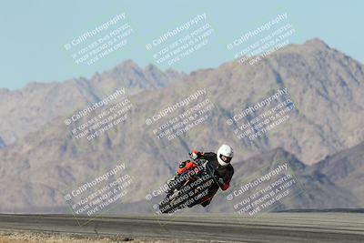 media/Dec-01-2025-Moto Forza (Mon) [[2daa91e15f]]/2-Intermediate Group/Session 4 Turn 9/